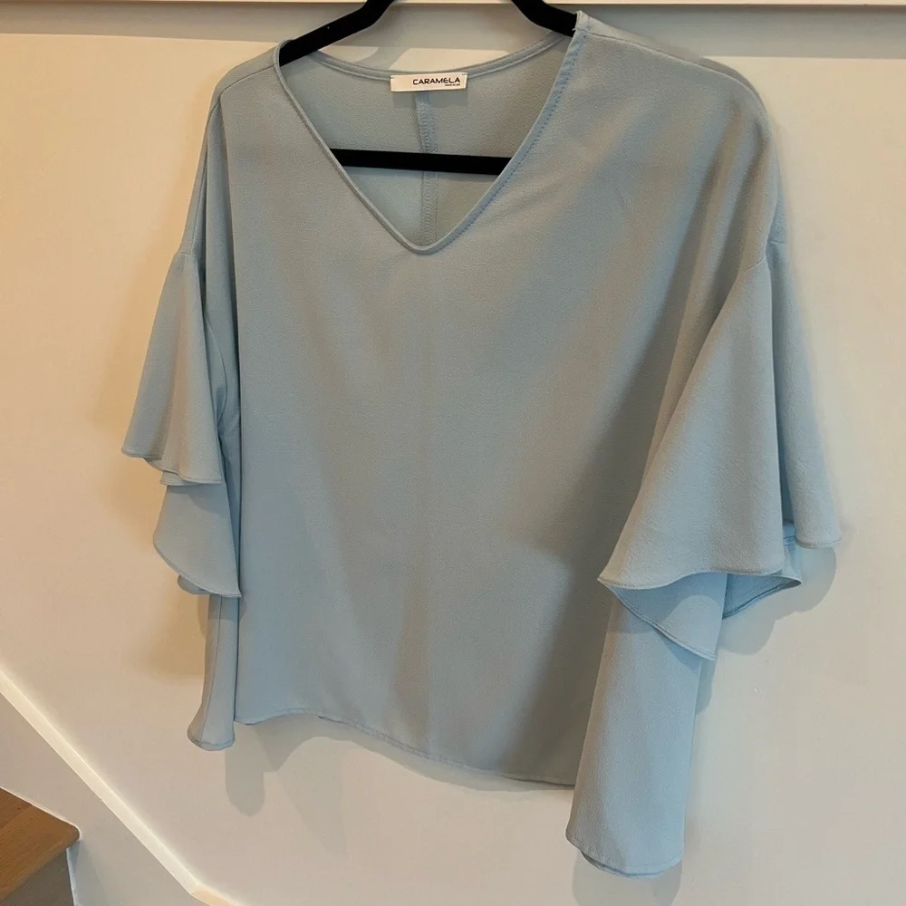 Caramela Preppy Baby Blue Drop Sleeve Blouse with Drop Neck Size Medium